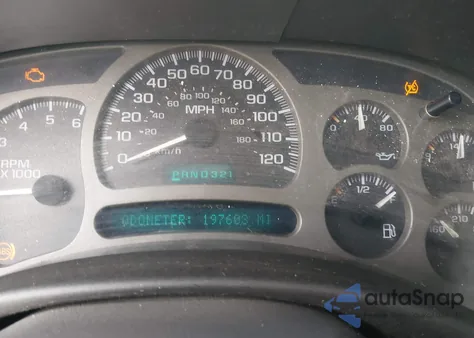 2003 GMC Yukon Xl 1500 Denali z USA, uszkodzony, nr VIN 1GKFK66UX3J335366